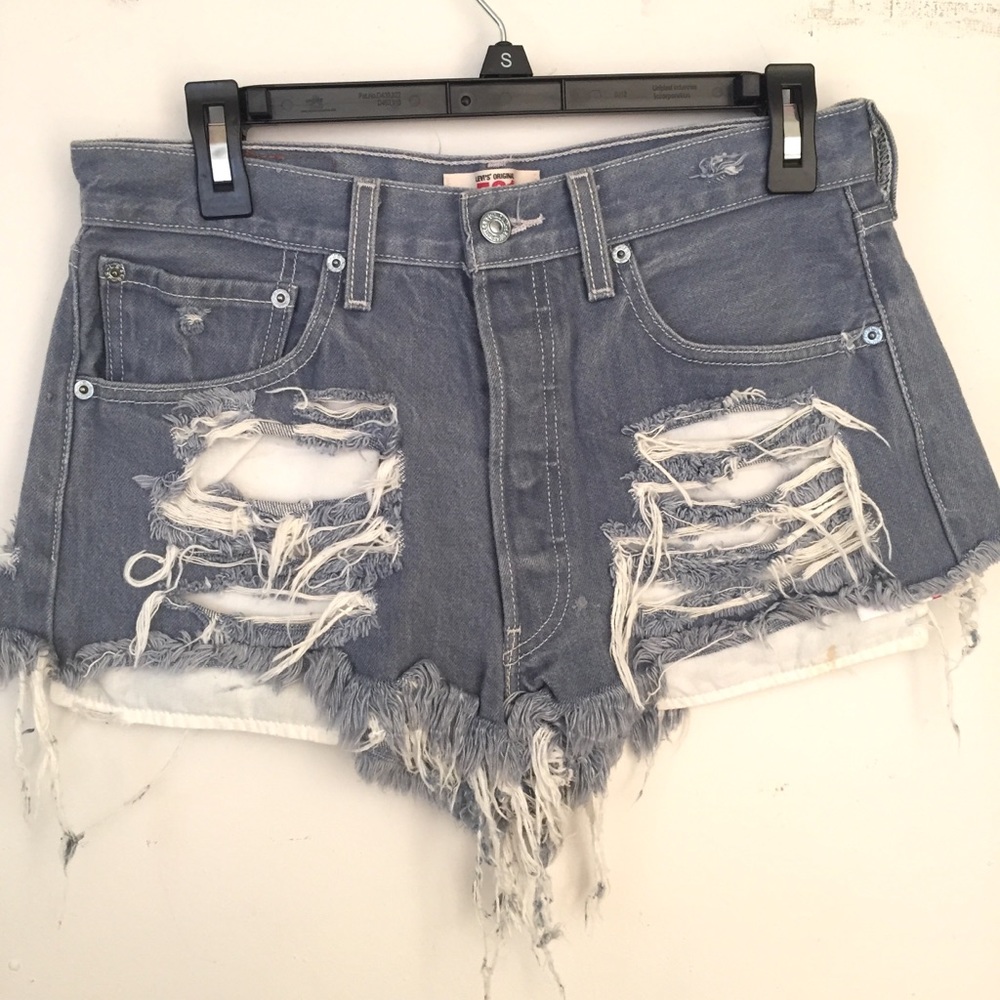 Vintage Levi’s 501 high waisted shorts